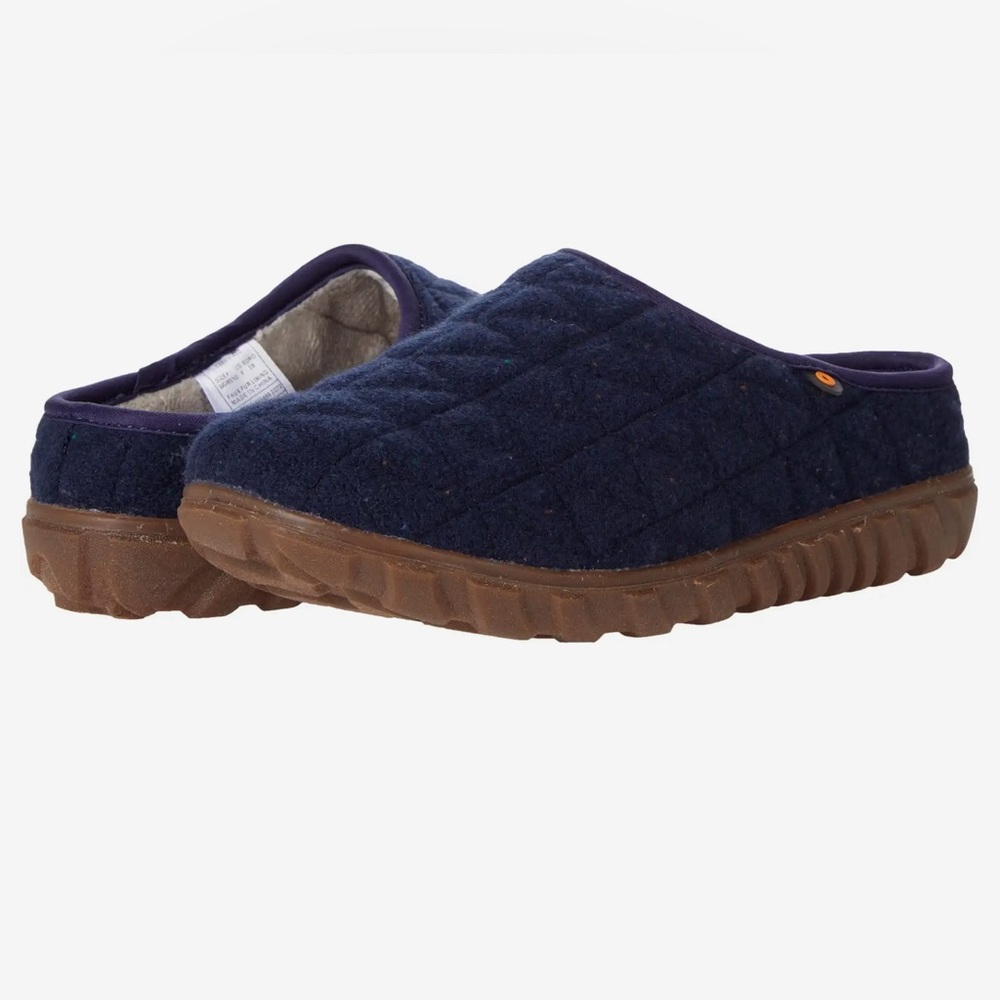 NWT- Bogs ‘Snowday II’ Quilted Confeti Mule Slippers